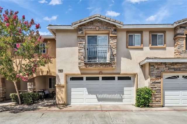 535 W D # L, Ontario