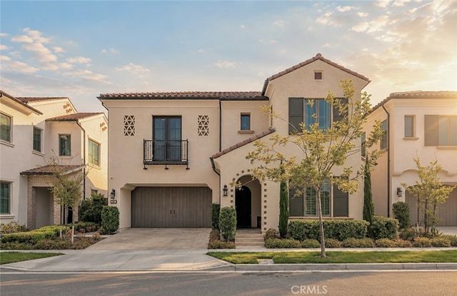 128 Roscomare, Irvine