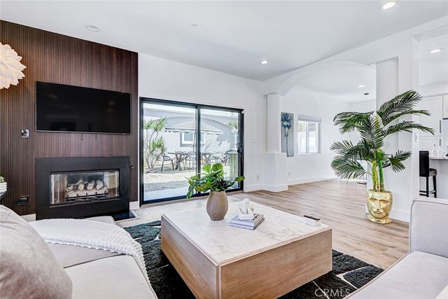 2113 Harriman # A, Redondo Beach