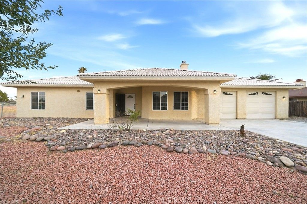 20255 Rimrock Road, Apple Valley