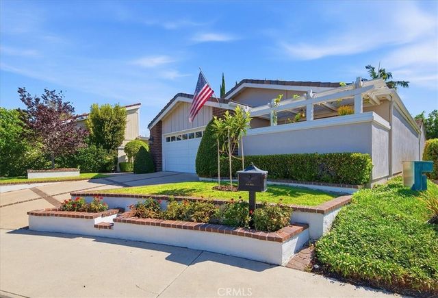 21792 Eveningside Lane, Lake Forest