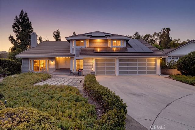 21335 Dove, Chatsworth