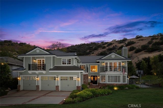 8201 Quiet Hills Court, West Hills