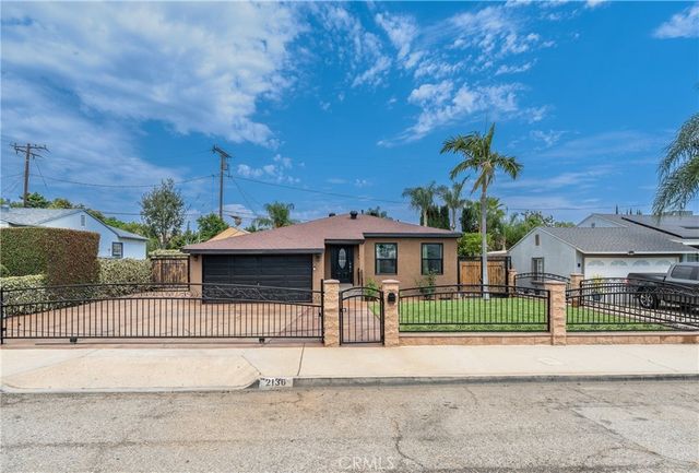 2136 Stanford, Pomona