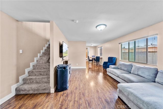1404 E 110th, Los Angeles