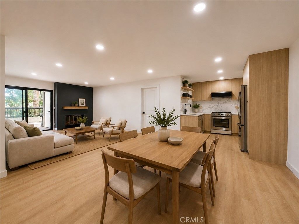 8512 Tuscany # 202, Playa Del Rey