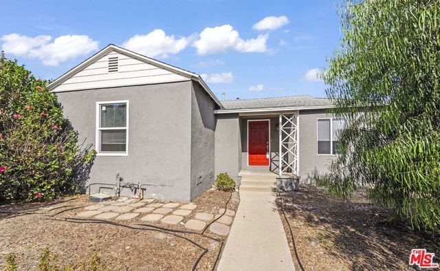 8102 Norwich Avenue, Los Angeles