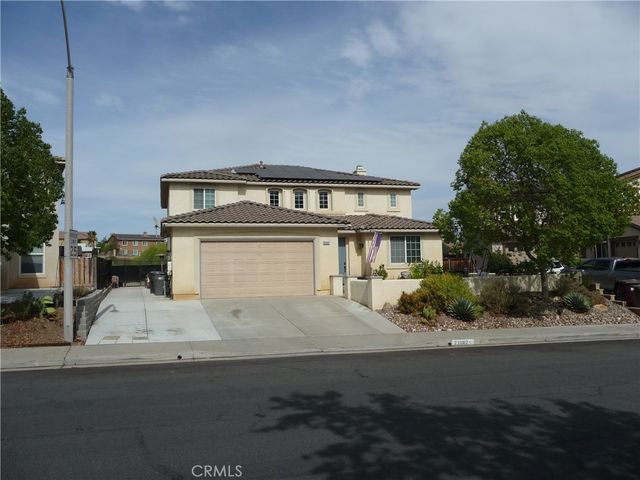 23682 Saratoga Springs, Murrieta