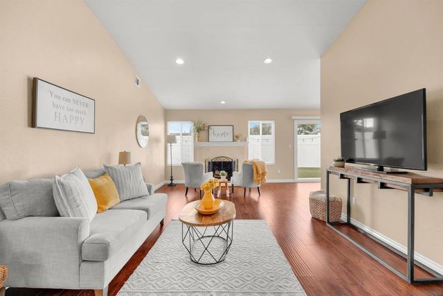 2421 S Barcelona, Spring Valley