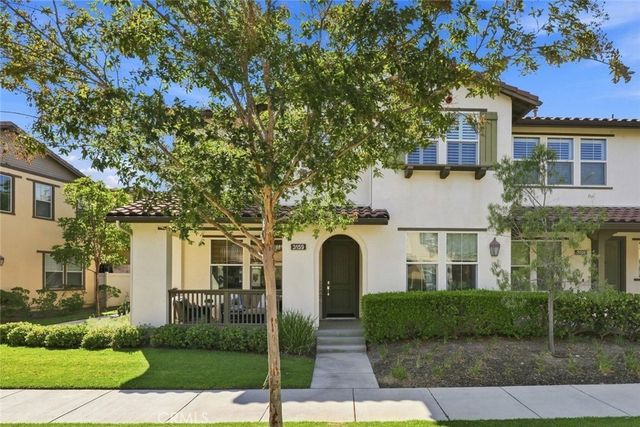 3159 London, Oxnard