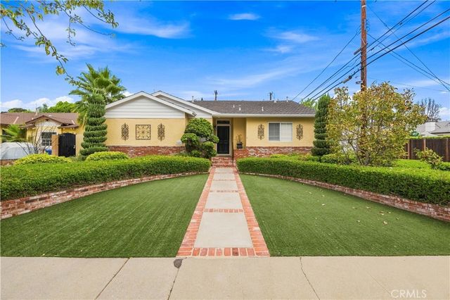 16615 Tupper Street, North Hills