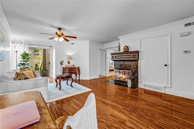 21122 Aqua, Mission Viejo