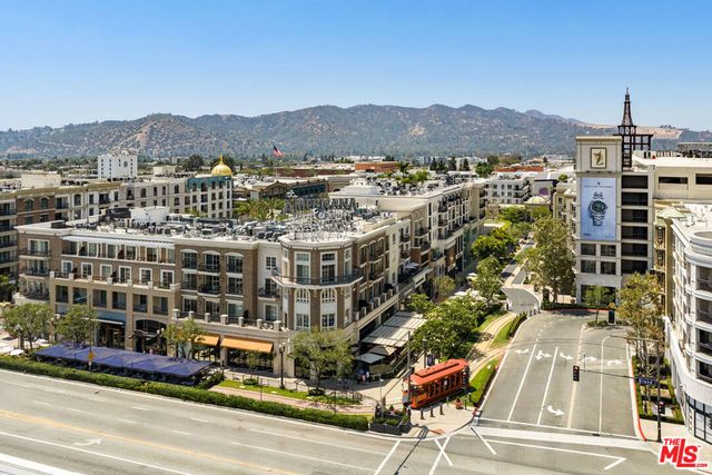 558 Caruso Avenue, Glendale