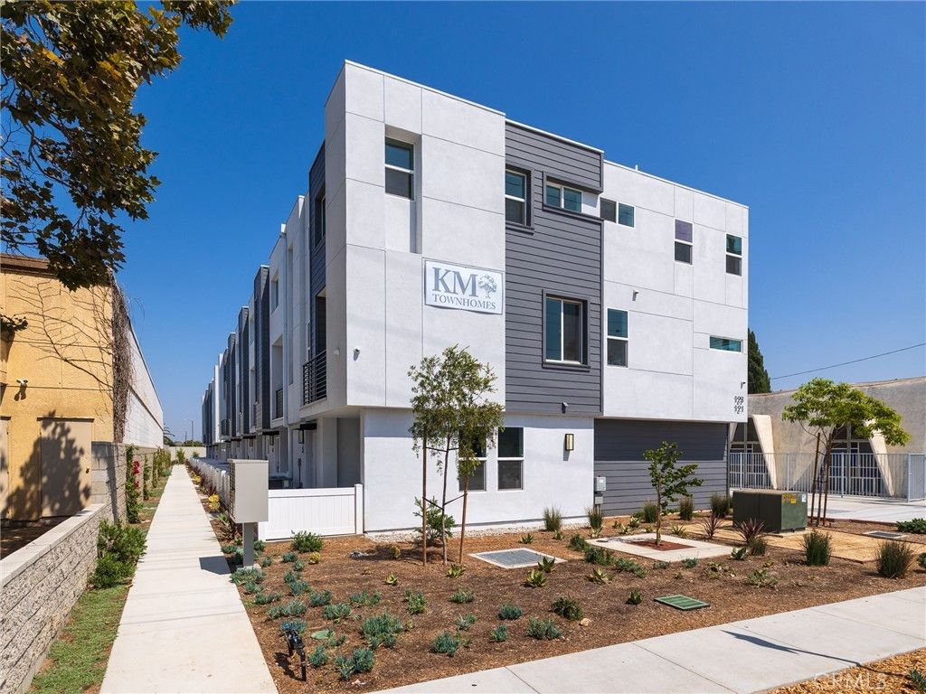 123 E 223rd # 3, Carson