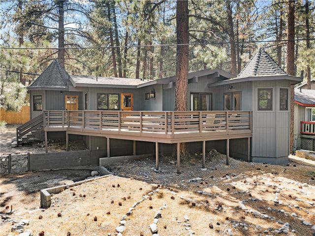 5888 Willow, Wrightwood