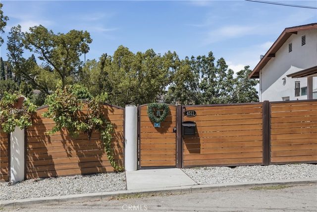 4511 Bedilion, Los Angeles