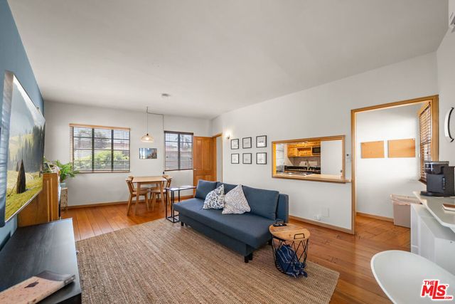 3121 W 3rd Street, Los Angeles