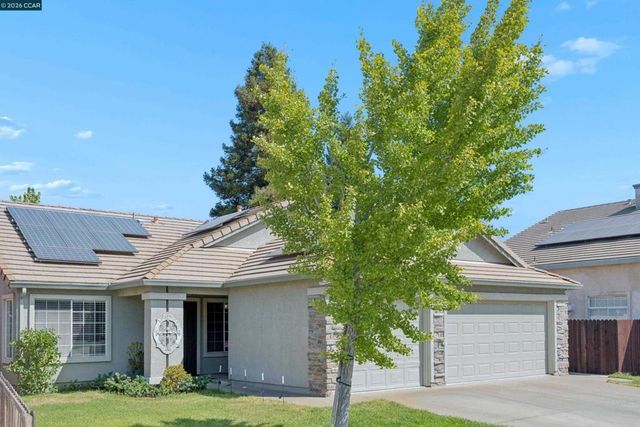 813 Topaz Cir, Vacaville