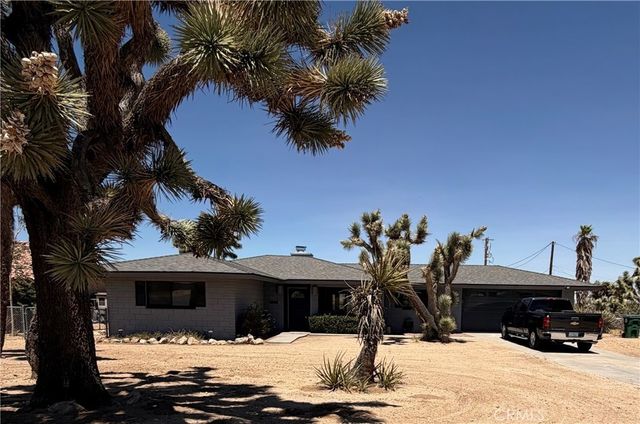 58282 Pueblo, Yucca Valley