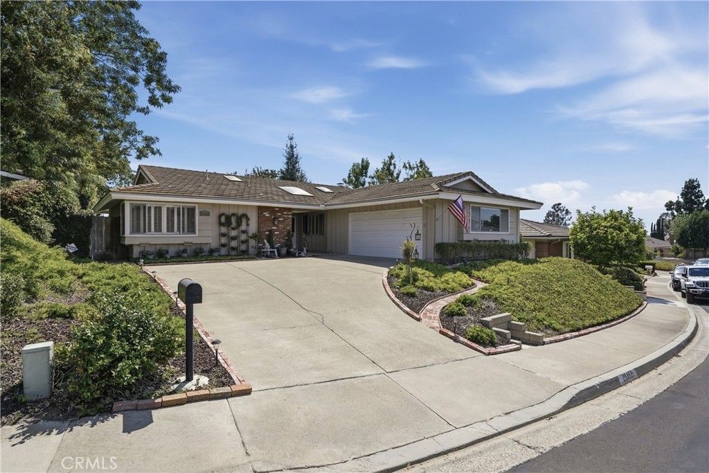 25352 Navajo, Lake Forest