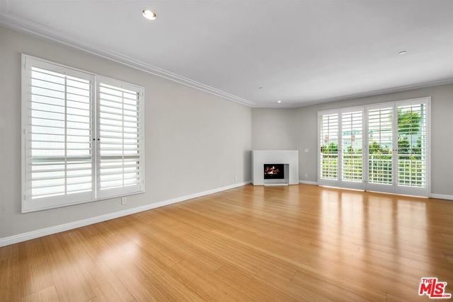 117 S Clark Drive # 305, Los Angeles