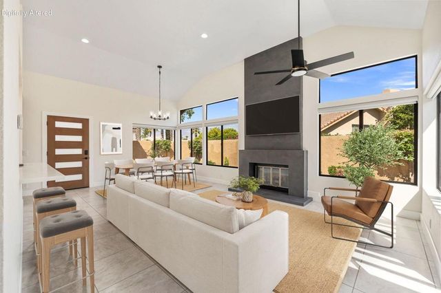 144 Verde Way, Palm Desert