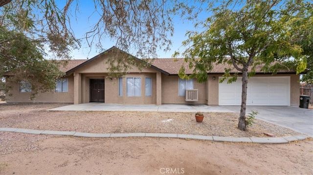 13225 Topock, Apple Valley