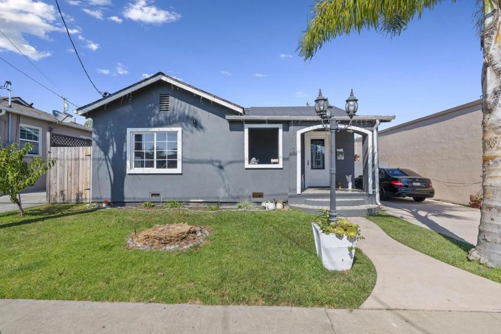 12 Eastern Drive, Watsonville