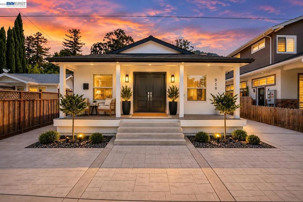 919 Old Canyon Rd, Fremont