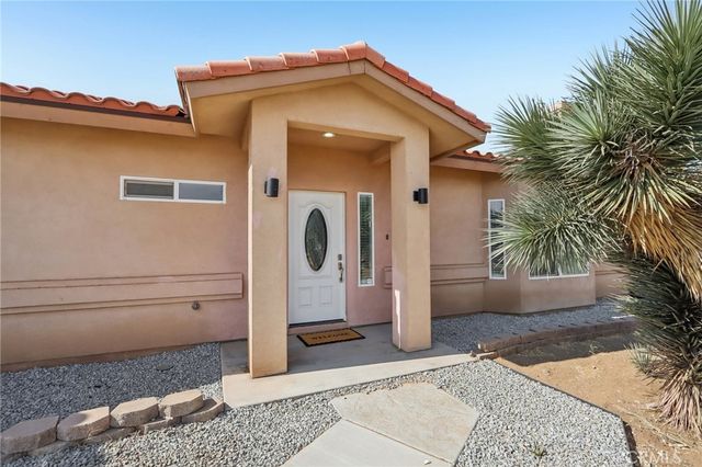 6087 Elsinore Road, Phelan