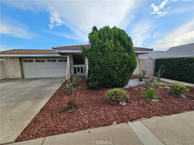 1854 W Skywood, Brea