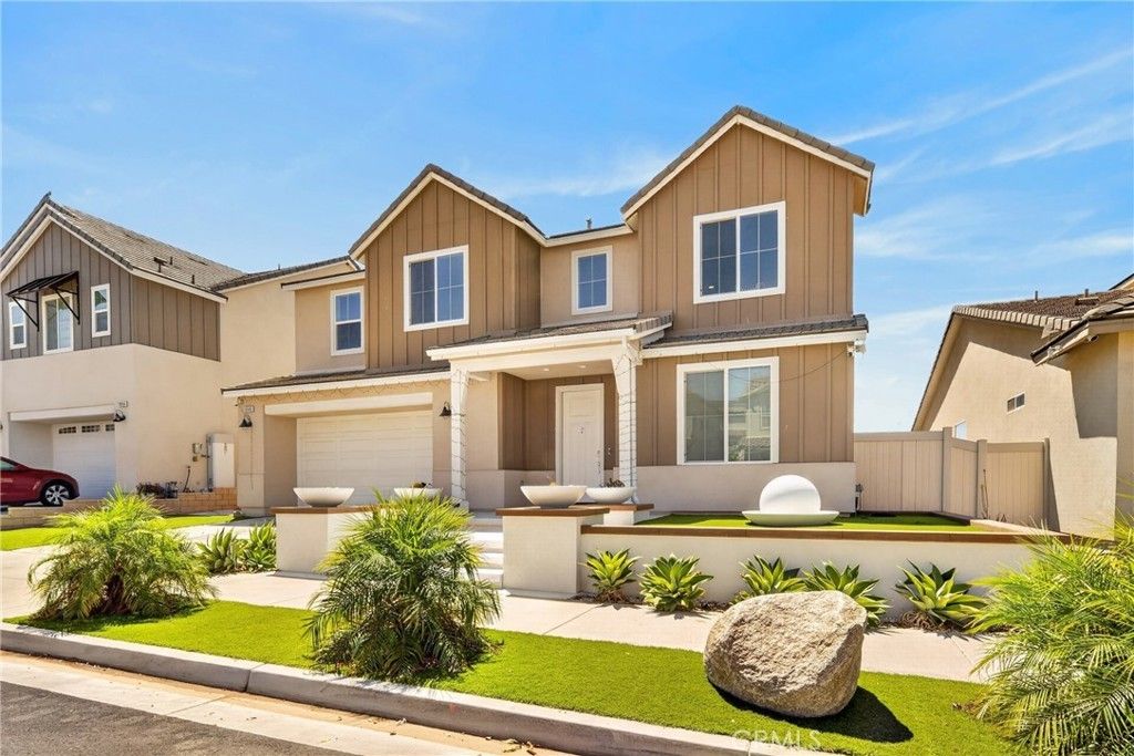 18148 Hedgerow, Canyon Country