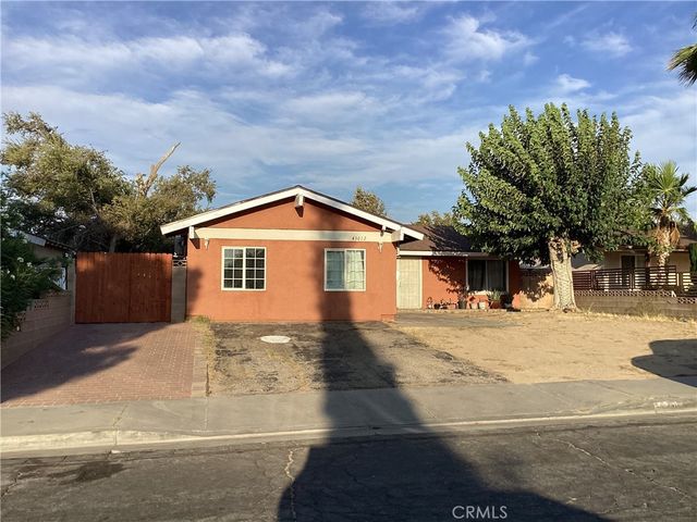 43012 36th St W W, Lancaster