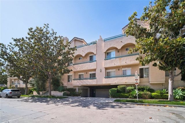 10659 Bloomfield Street, Toluca Lake