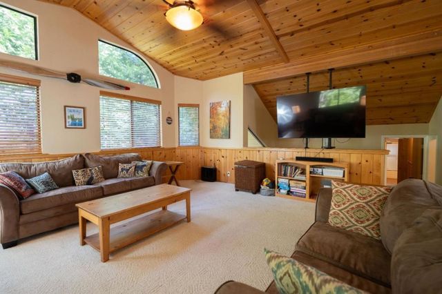 1265 Spring Valley Way, Arnold