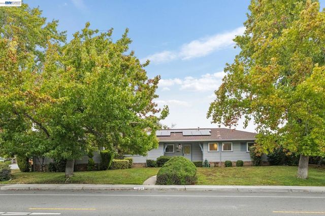 1804 Sereno Dr, Vallejo