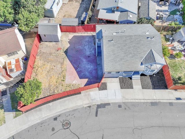 425 W 8th Street, Pittsburg