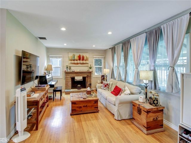 5505 Clybourn Avenue, North Hollywood