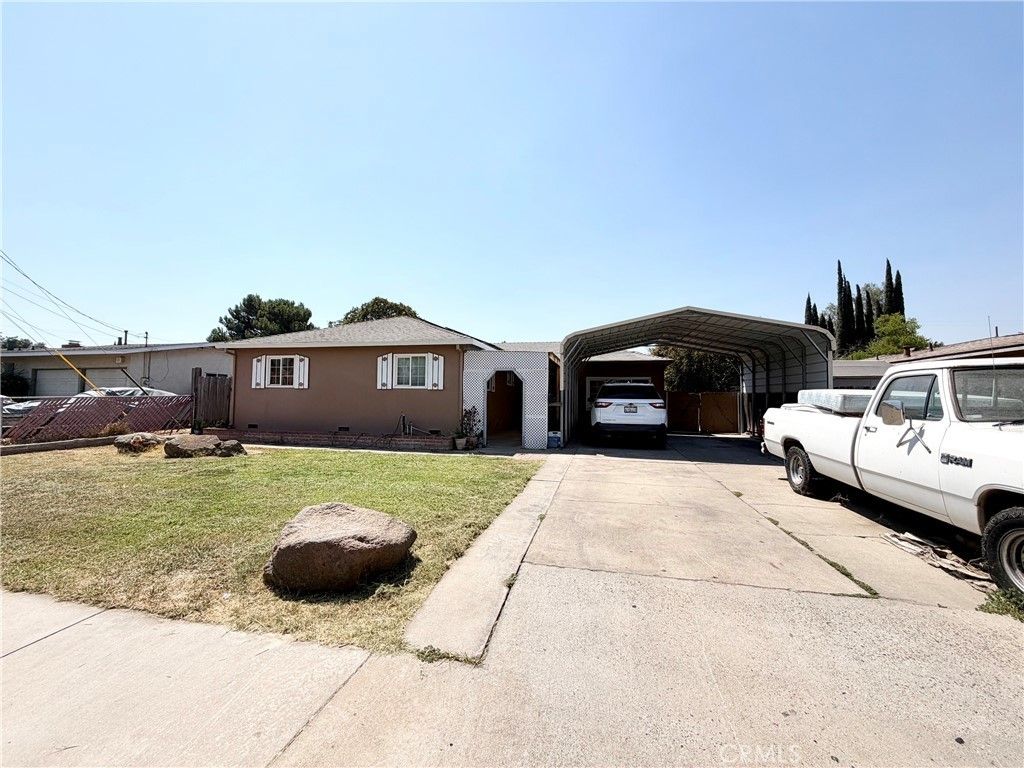 1720 E 26th, Merced