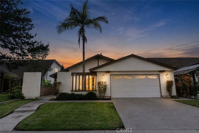 14631 Canterbury, Tustin