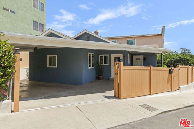 4312 Winchester Avenue, Los Angeles