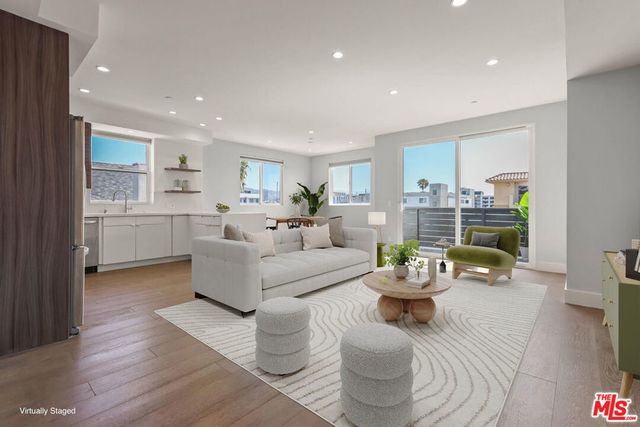 935 N Hudson Avenue # 401, Los Angeles