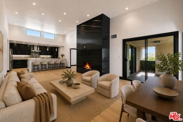 9025 Keith Avenue # 302, West Hollywood