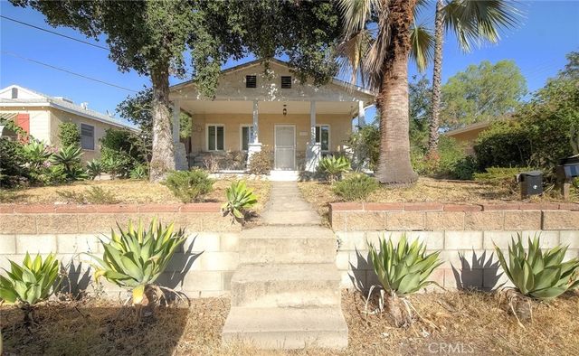10610 Woodward, Sunland