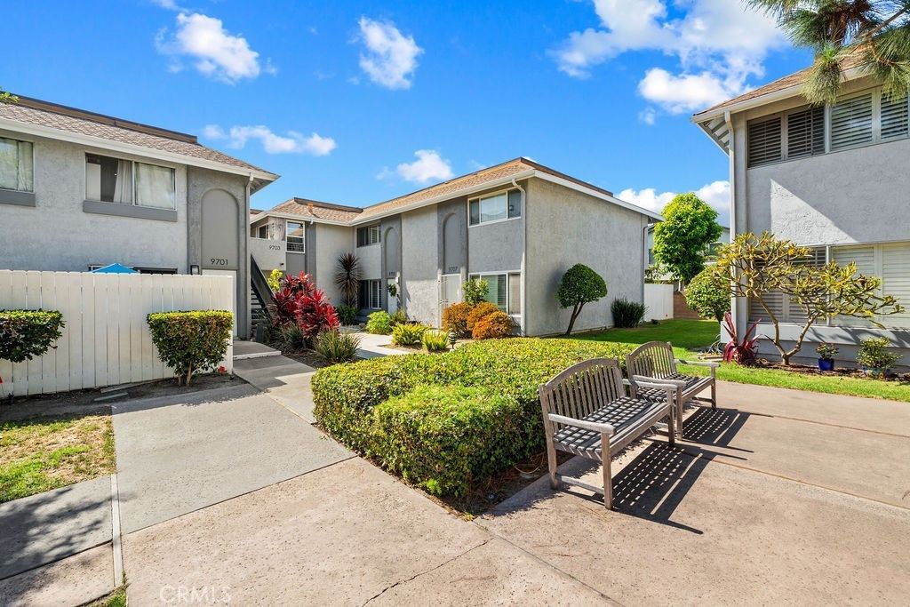 9705 Bickley Drive # 5, Huntington Beach