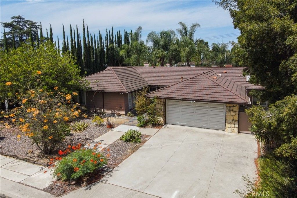 993 Verona, Fullerton