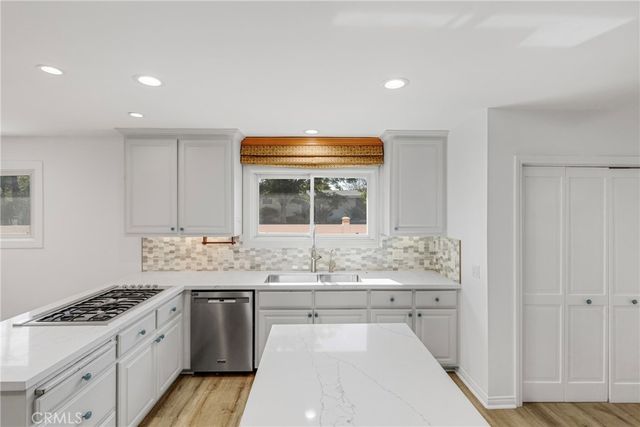 23728 Bessemer Street, Woodland Hills