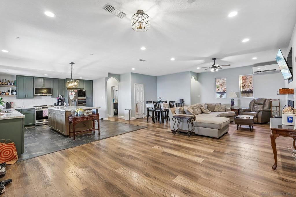 9608 Eucalyptus, Spring Valley