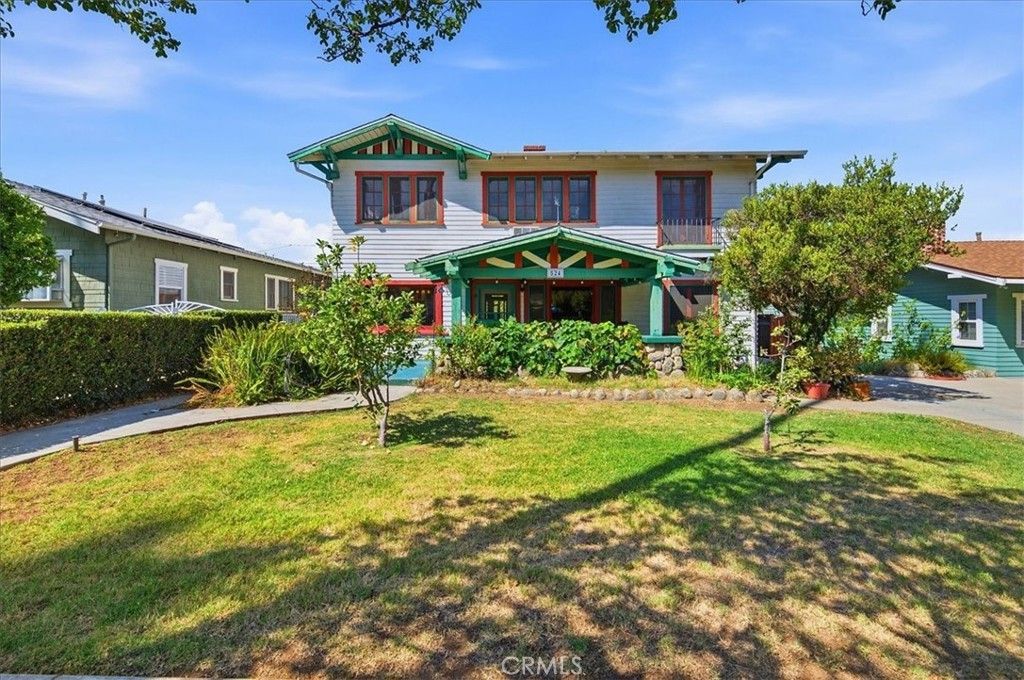 524 University Place, Redlands