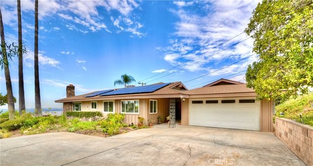28764 Live Oak Road, Highland